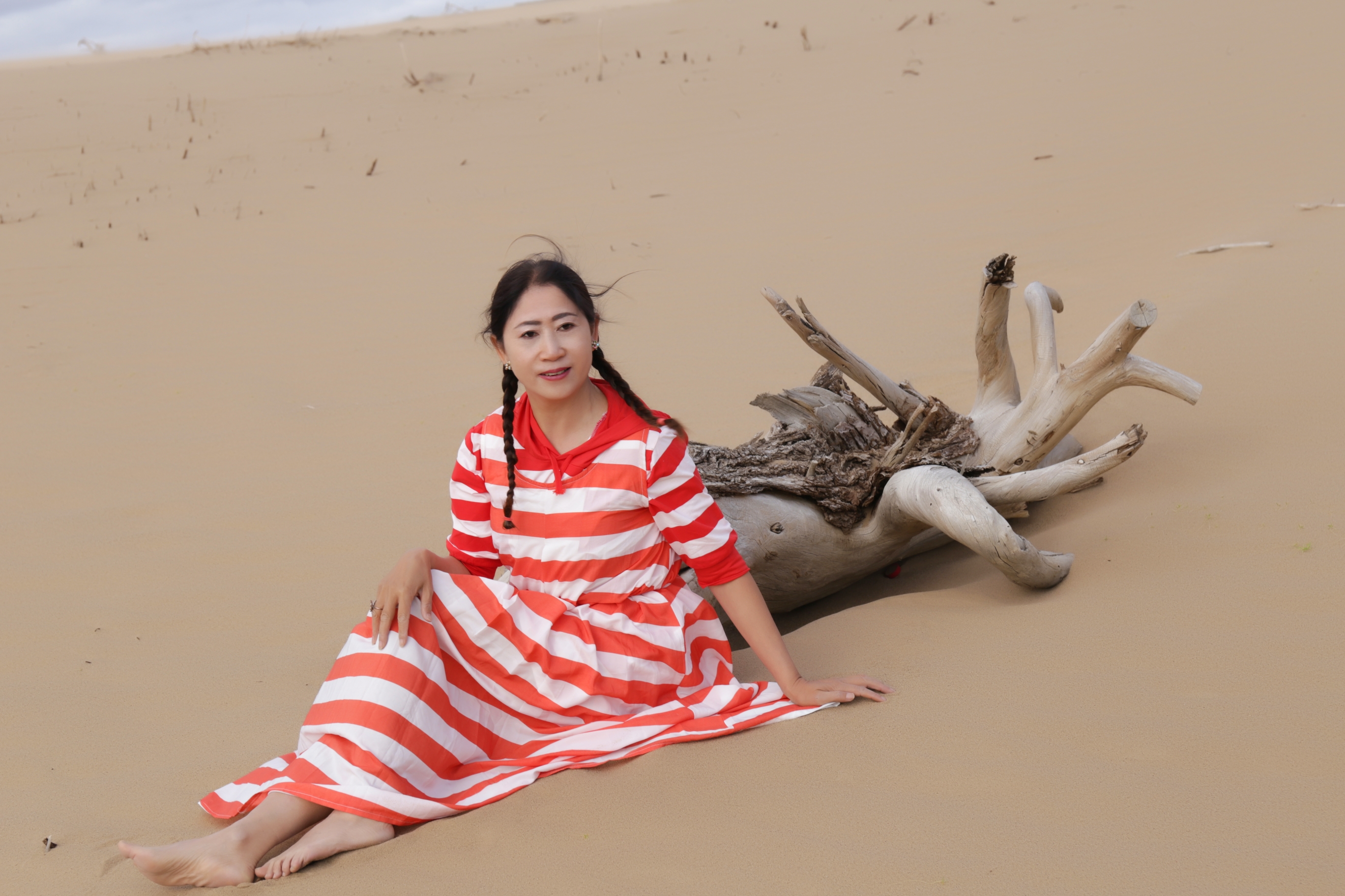 【首发】沙漠女儿