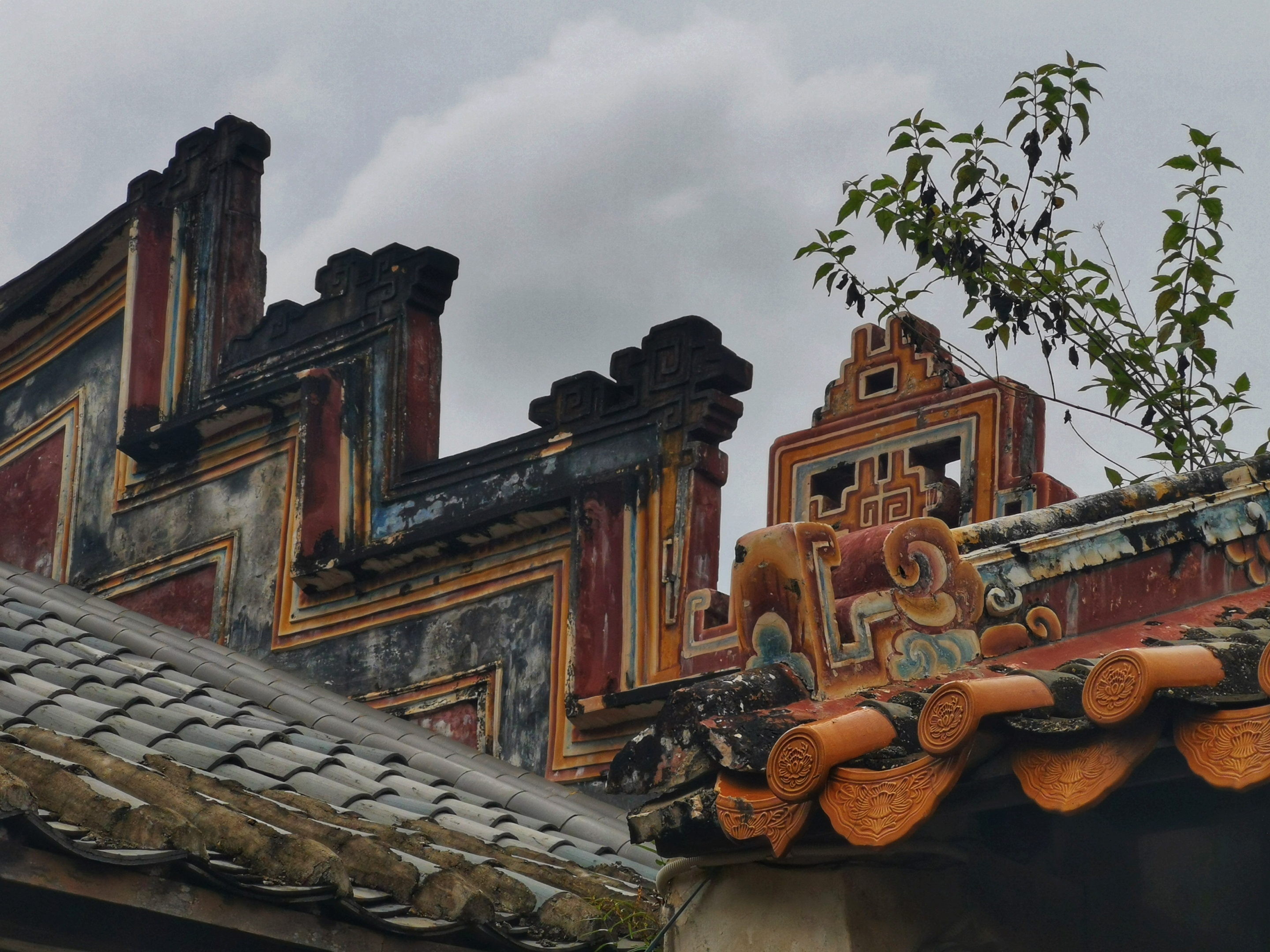 重建的李氏宗祠屋顶