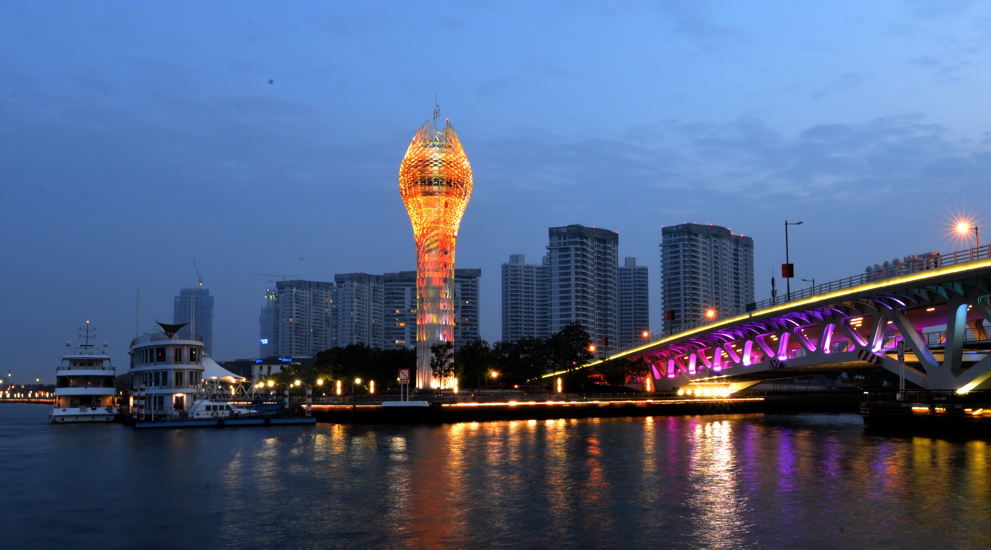 【首发】上海徐汇滨江夜景