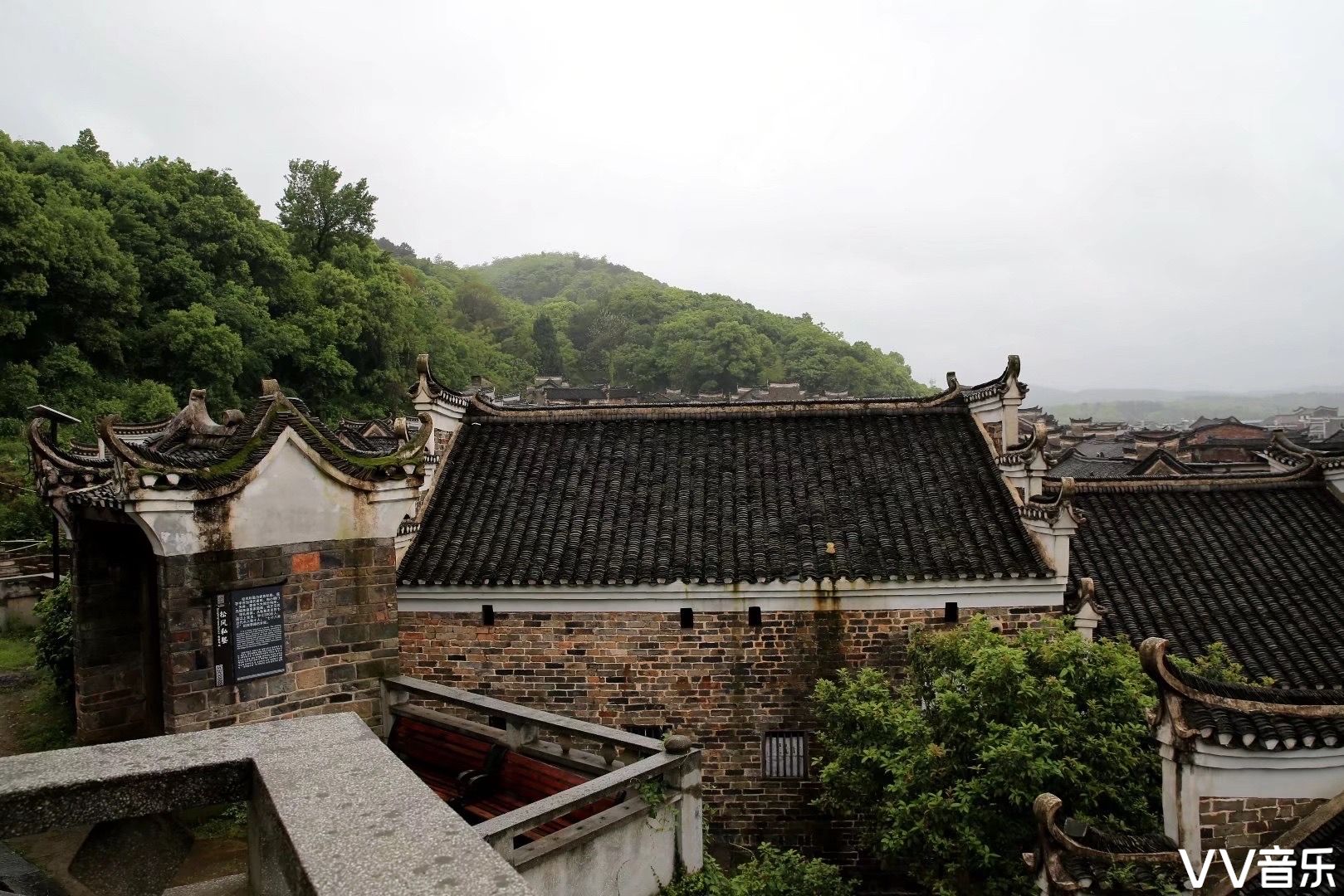 板梁古村