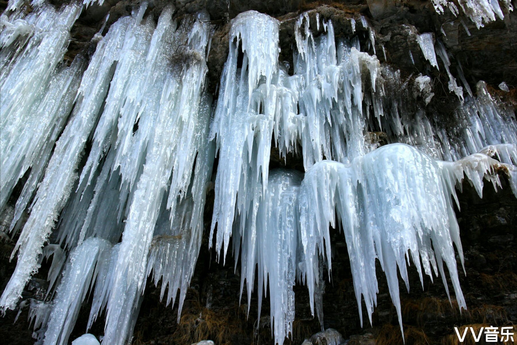 冬季冰挂冰川高清摄影大图-千库网
