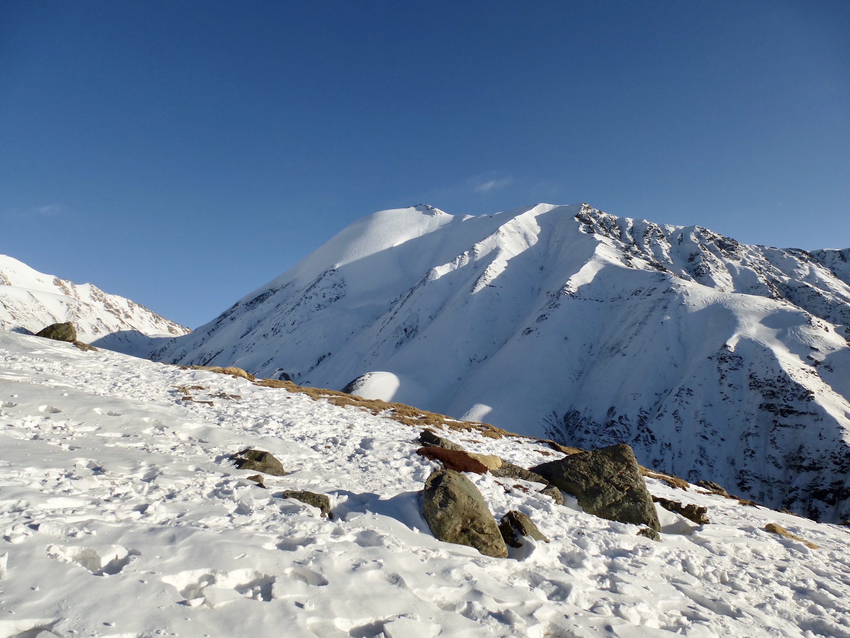 第一次登雪山:崗什卡雪峰-仰望雪山 惟有聖潔