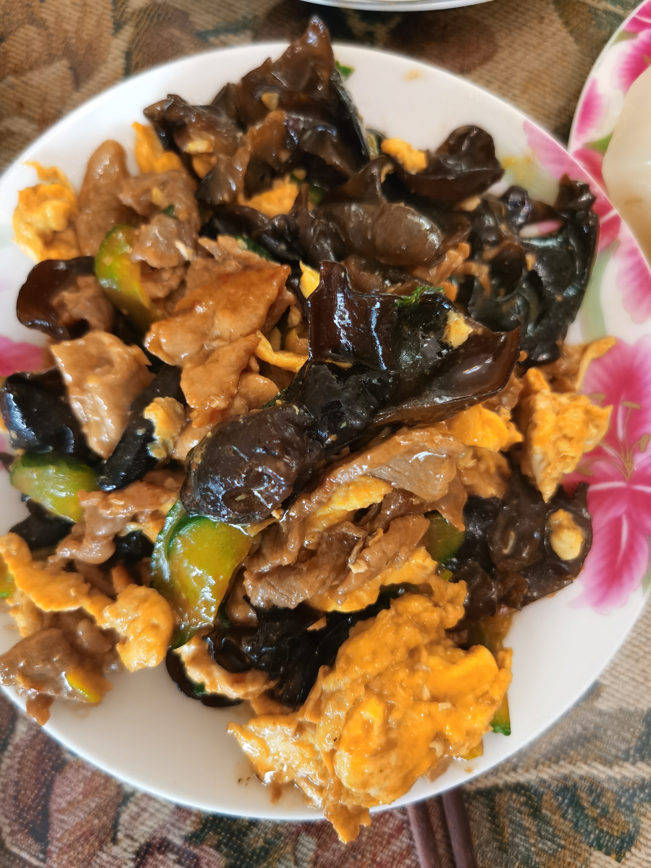 木须肉原名木樨肉,属八大菜系之一的鲁菜.