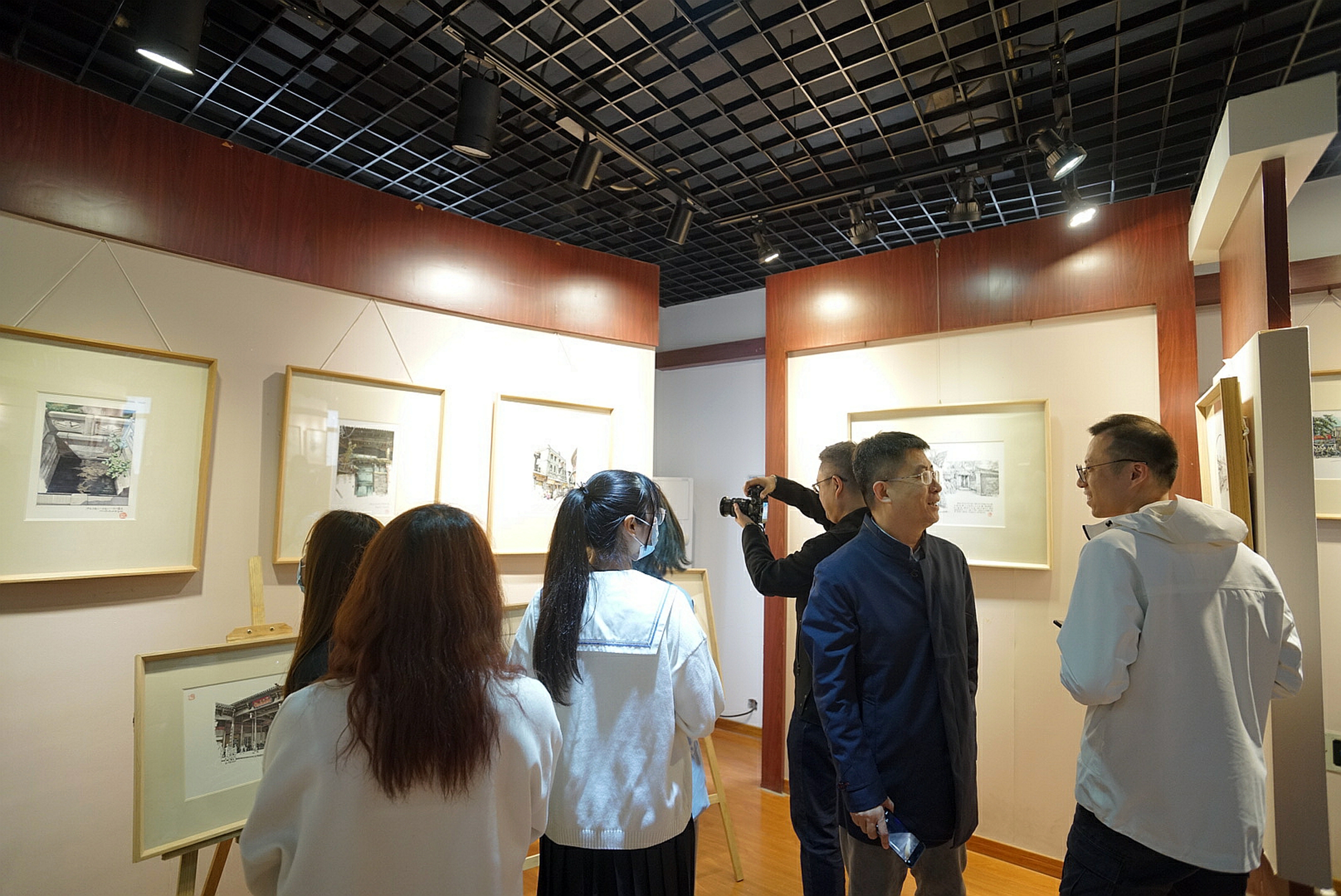 设计师庄宇钢笔手绘古建筑画展在山东建筑大学正式开幕