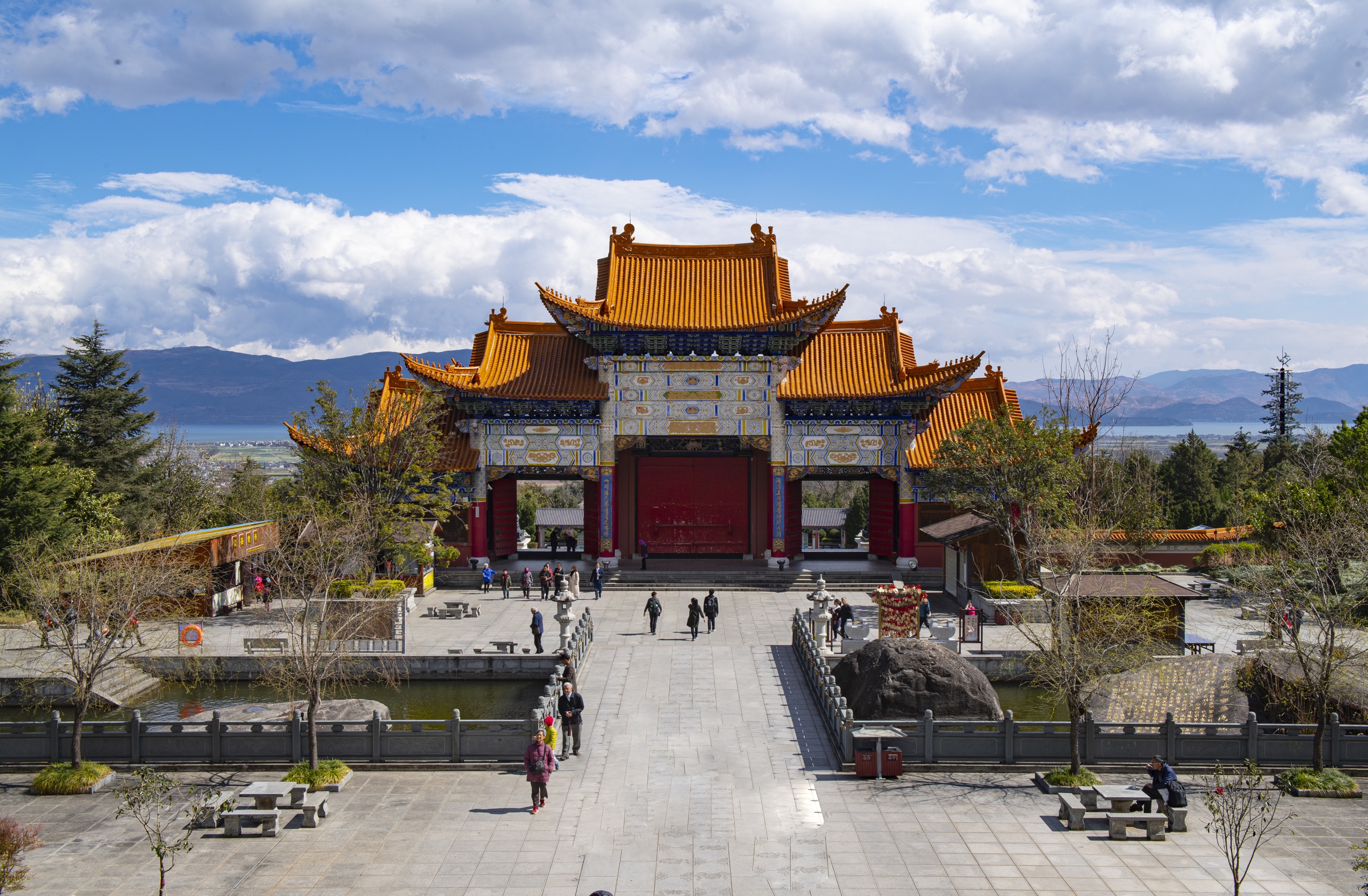 云南大理崇圣寺皇家园林气派
