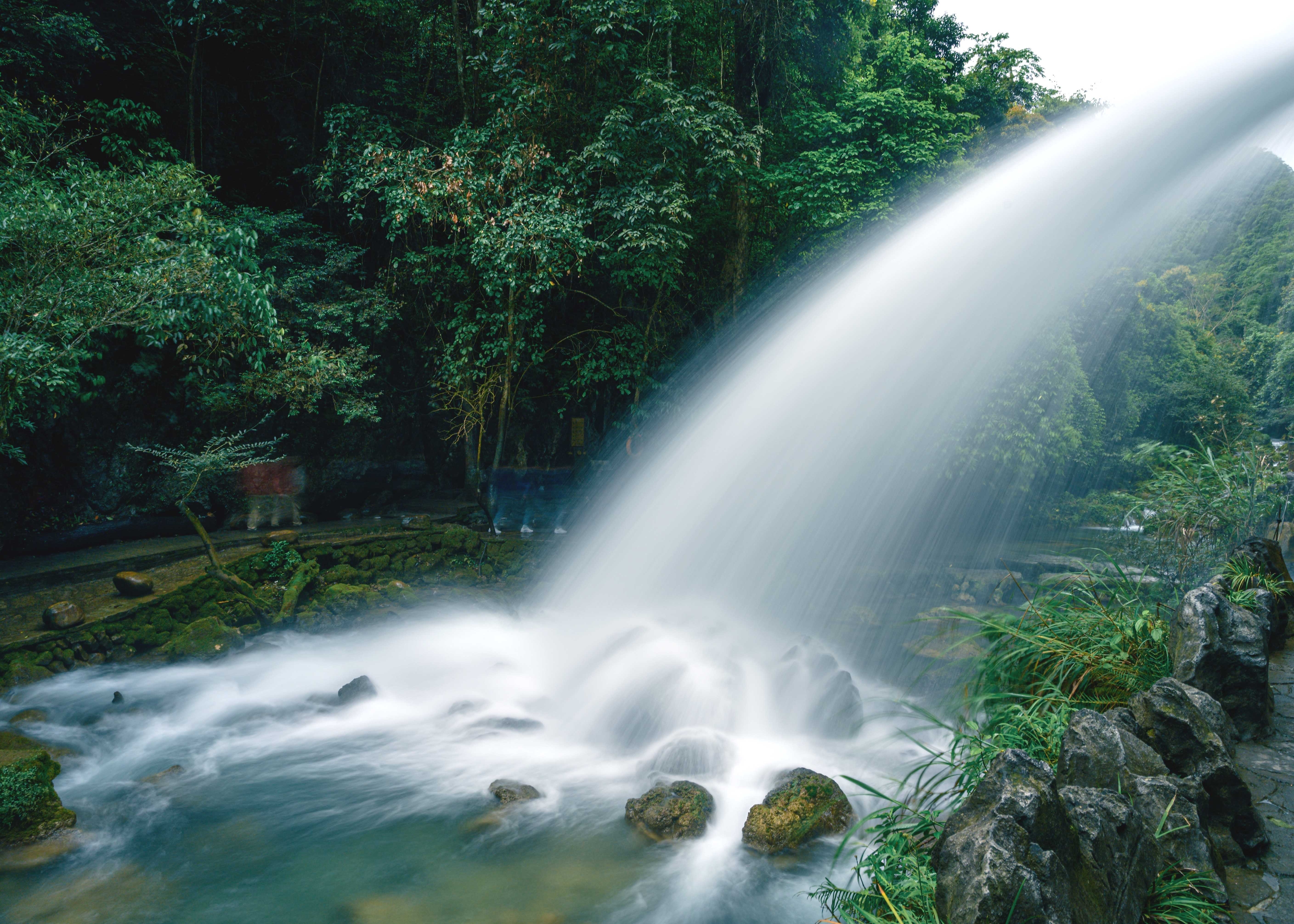 响水河飞泉