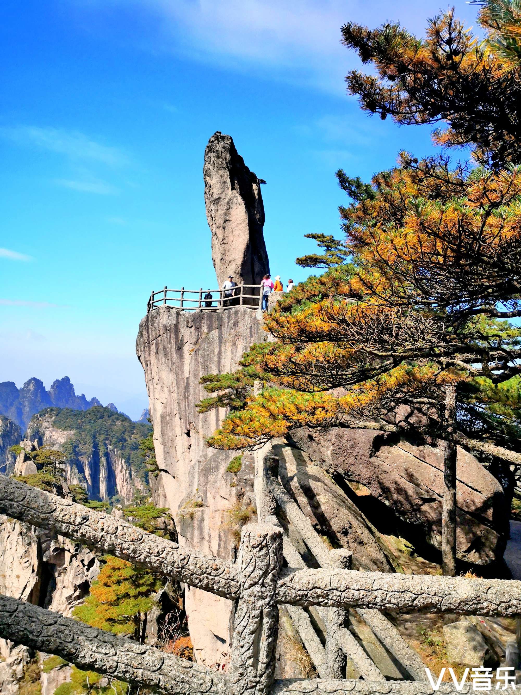 黄山飞来石传说