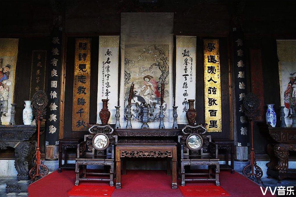 厅堂(八大家基本都有人住,比较乱,当时我没拍,这是以前拍的